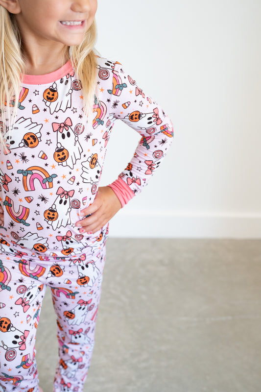 Spooky Sweet Ghosts | Two Piece Pajama Set