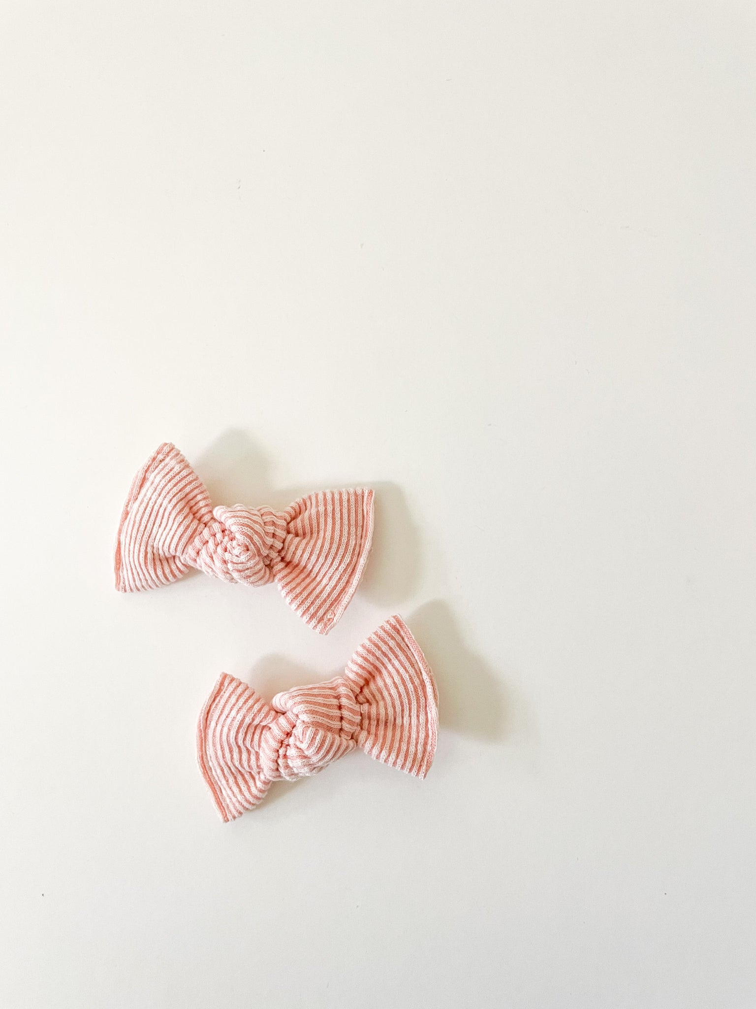 Dusty Rose Pink Ribbed Knot Bow