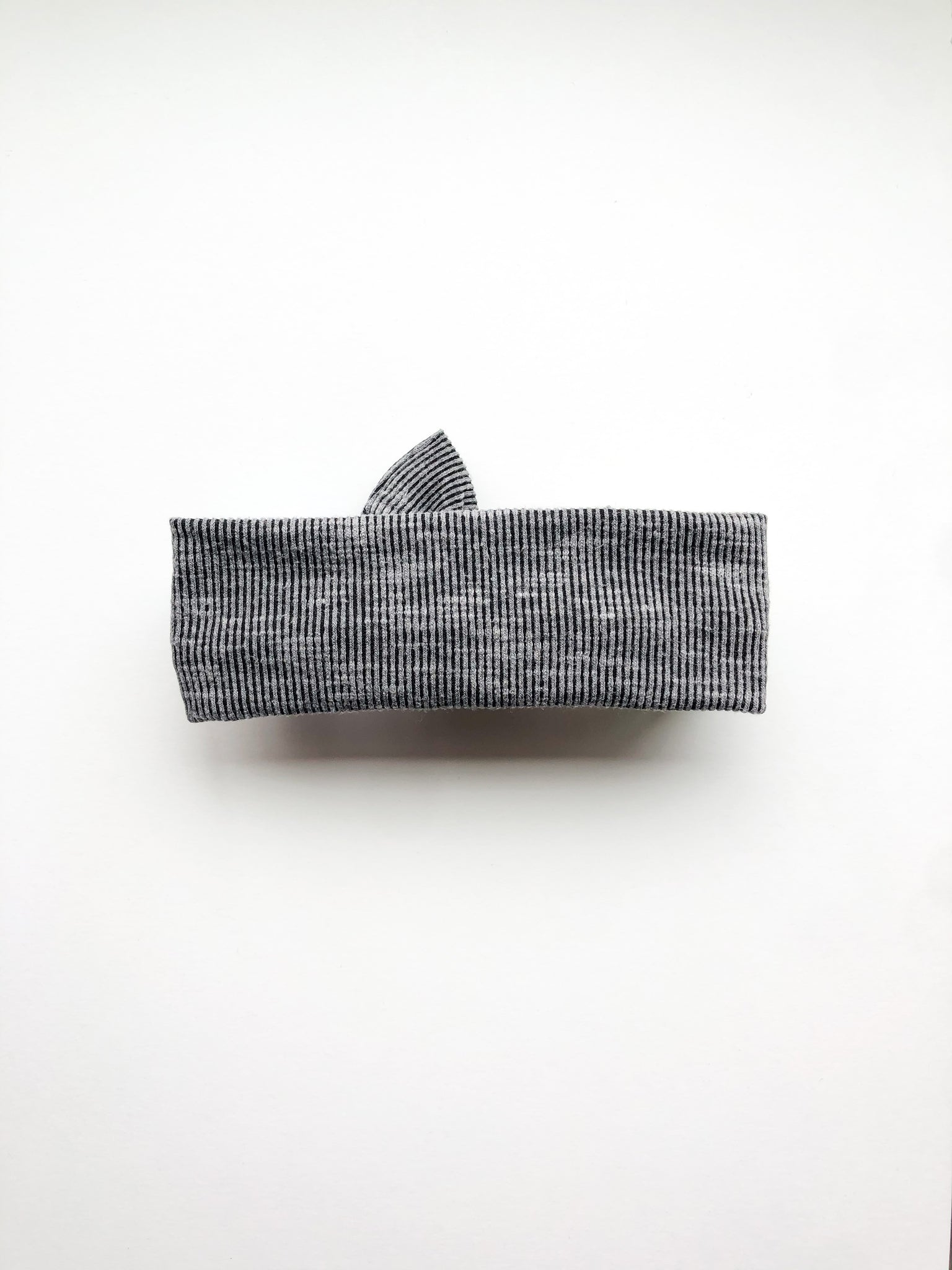 Black & Grey Ribbed Tie On Headwrap