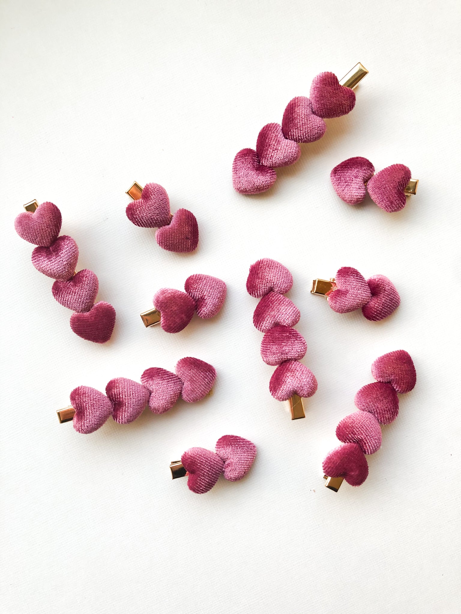 Mauve Hearts Clip